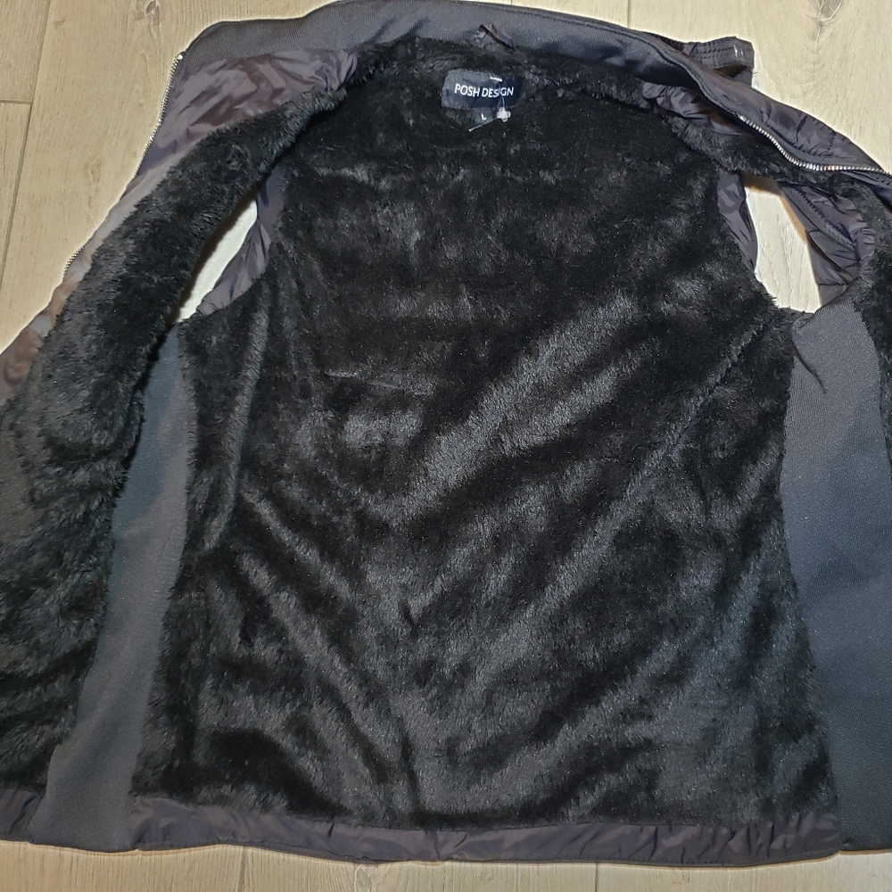 Black Zippered Vest with Pockets Size Small - Picture 7 of 10